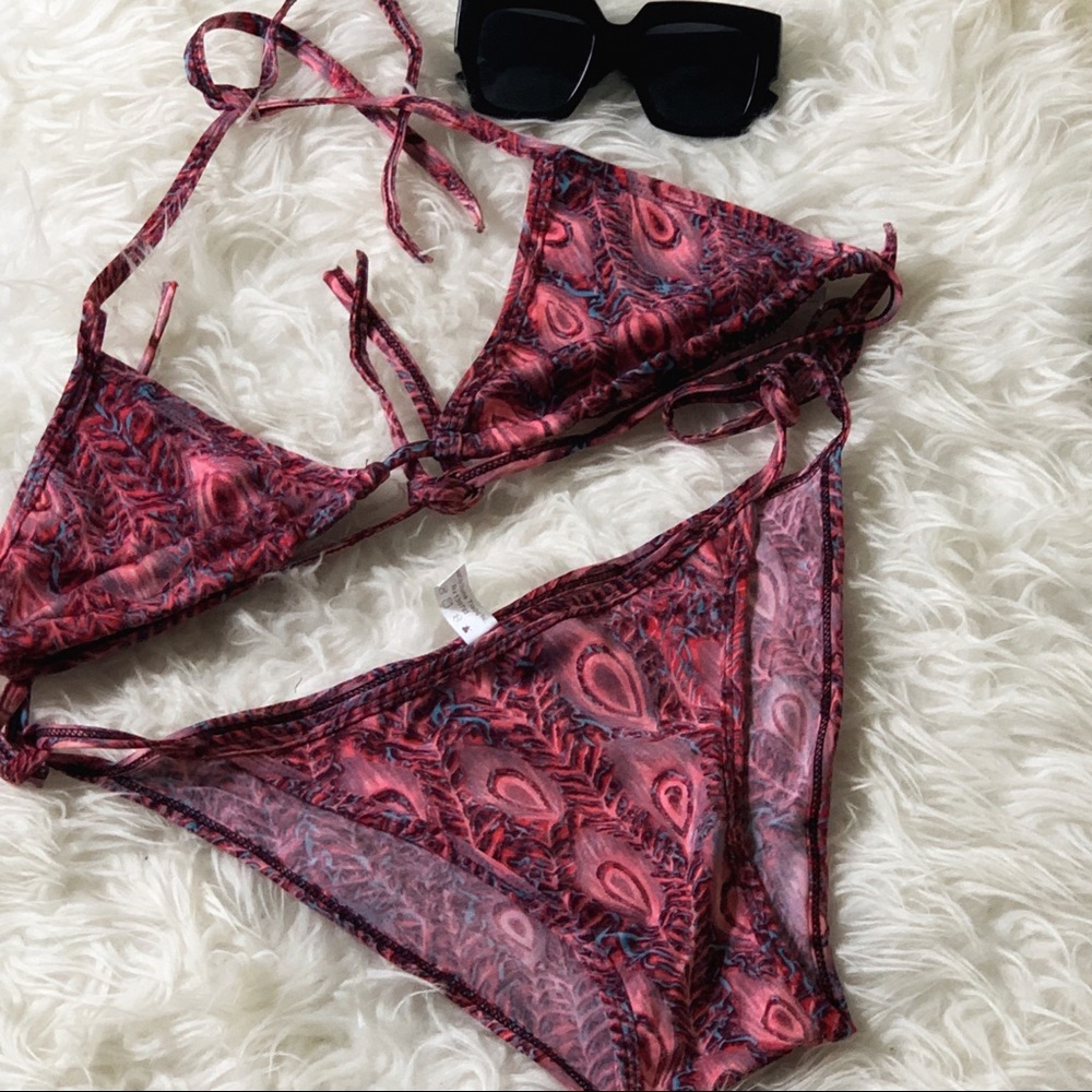 SEXY 2 Piece bikini 👙New w/Out Tags *Never Worn*